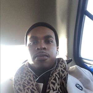 Meet your Posher, Akeem